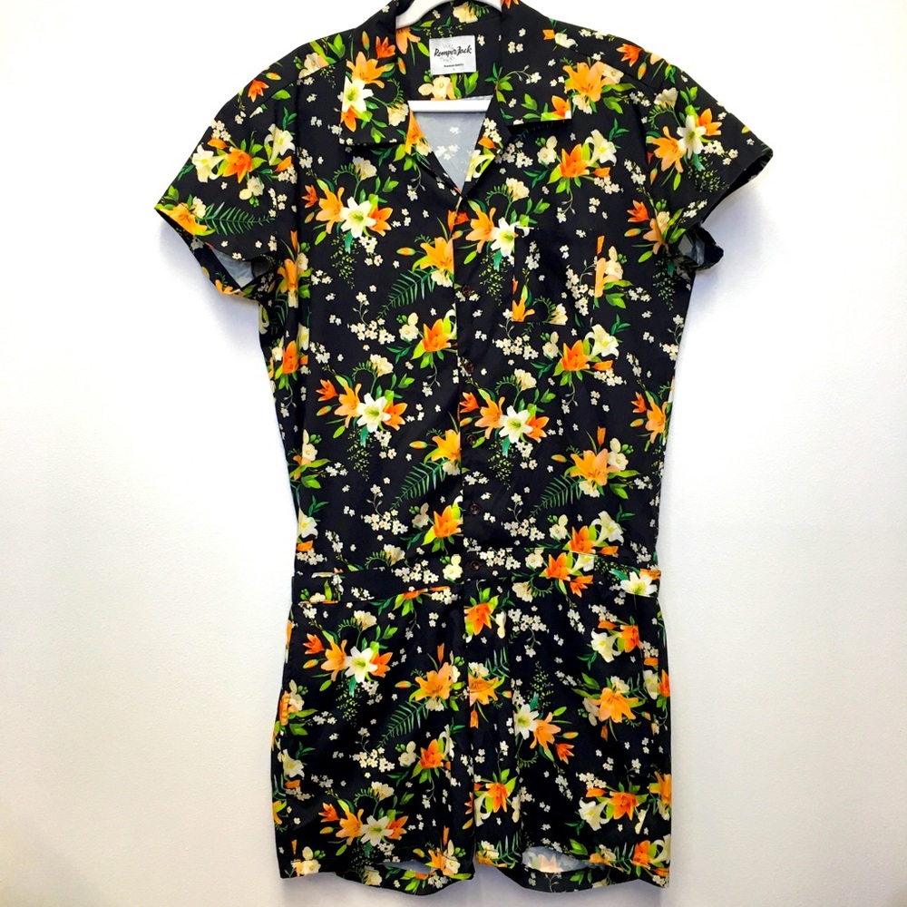 RomperJack Short Sleeve Floral Romper Large Black Relaxed Fit Casual Vacation